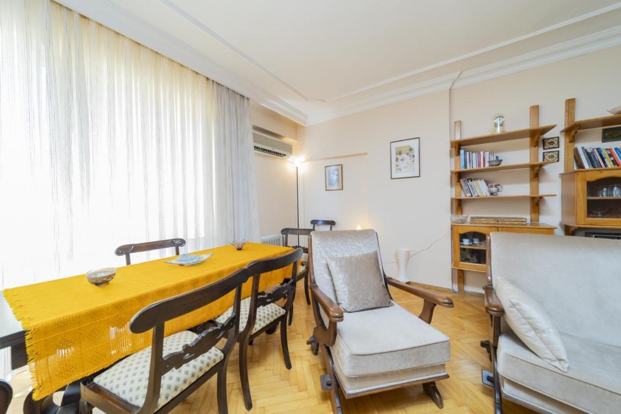Daire Flat W Balcony Fireplace 5 Min To Beach In *