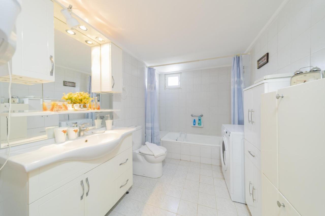 Flat W Balcony Fireplace 5 Min To Beach In Daire Antalya
