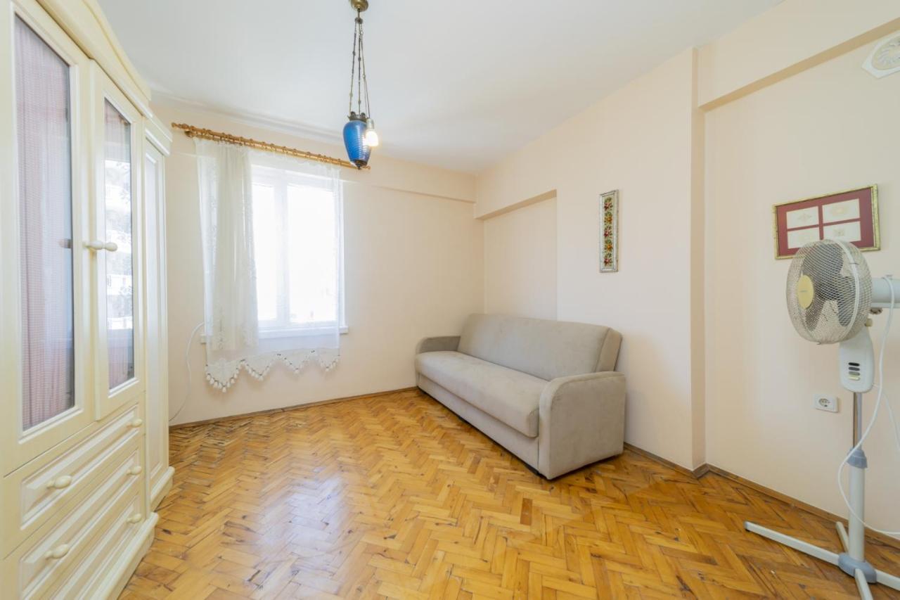 Daire Flat W Balcony Fireplace 5 Min To Beach In *